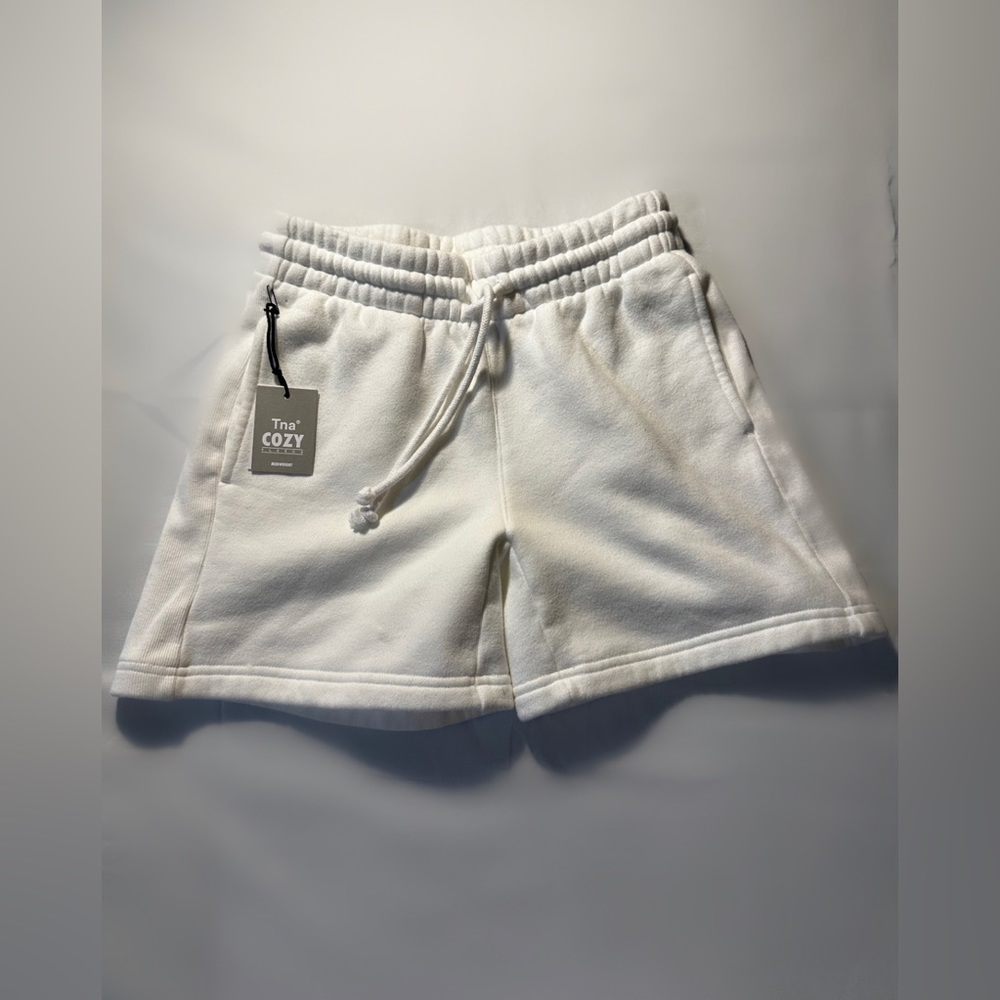 Aritzia Tna Cozy fleece sweat shorts